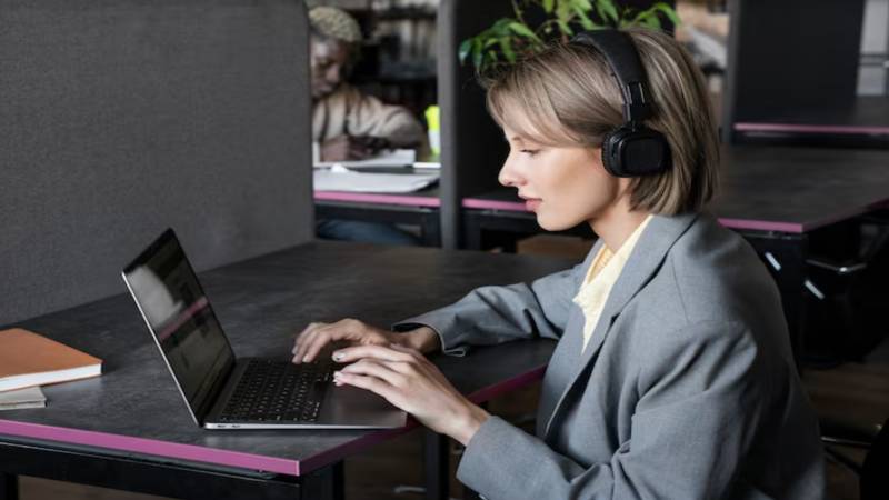 Contact Center Playbook: Building Voice AI Workflows That Know When to Act and When to Hand Off